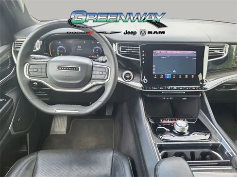 Used 2022 Jeep Wagoneer Series III w/ Flexible Seating Group image 12