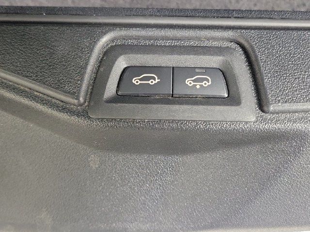 Used 2021 BMW X7 M50i w/ Executive Package AWD/4WD image 9