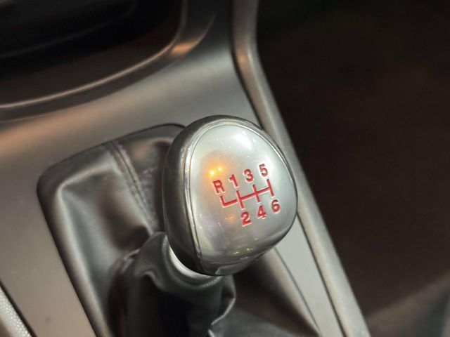 Used 2015 Ford Fiesta ST FWD image 39
