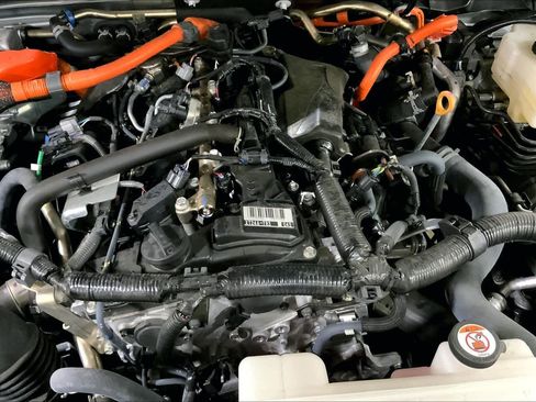 Certified 2025 Toyota Tacoma TRD Sport image 33