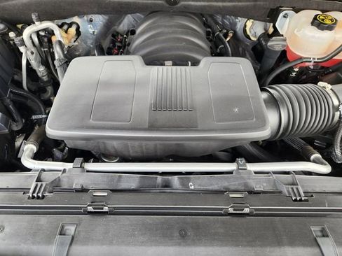 Used 2023 Chevrolet Tahoe Z71 w/ Luxury Package AWD/4WD image 30