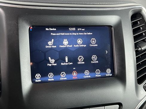 Used 2021 Jeep Cherokee Latitude Plus image 27