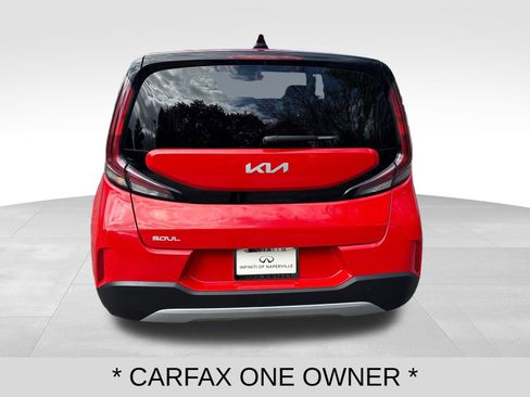 Used 2025 Kia Soul LX w/ LX Technology Package FWD image 4