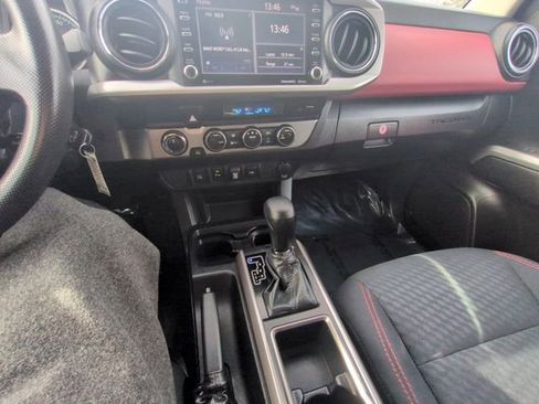 Used 2022 Toyota Tacoma SR5 image 21