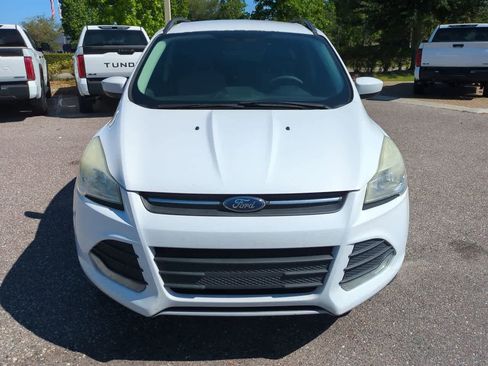 Used 2016 Ford Escape SE w/ Equipment Group 201A FWD image 9