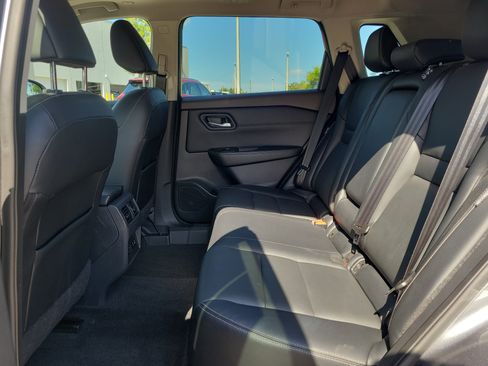 Certified 2022 Nissan Rogue SL FWD image 17