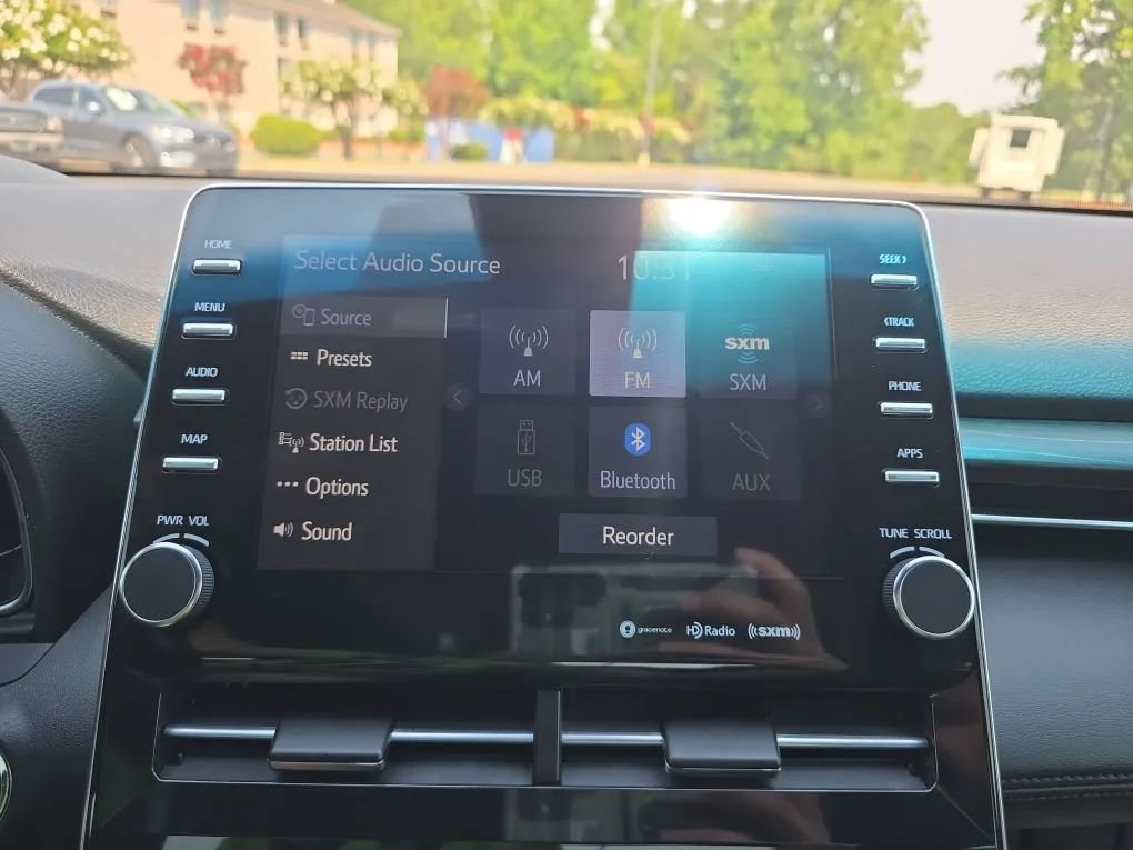 Used 2019 Toyota Avalon XLE FWD image 26