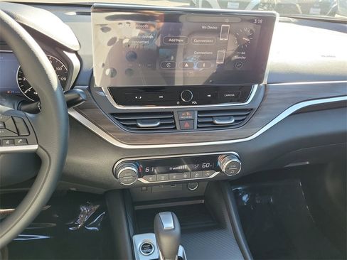 New 2025 Nissan Altima 2.5 SV w/ SV Special Edition Package image 9