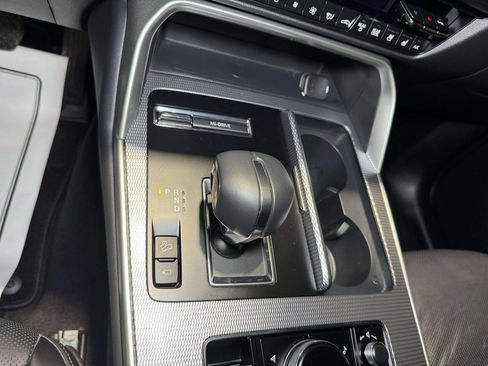 Used 2025 MAZDA CX-90 3.3 Turbo w/ Premium Plus Pkg image 16