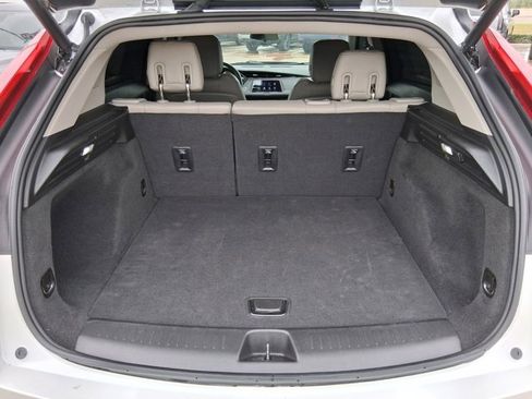 Used 2023 Cadillac XT4 Luxury image 6