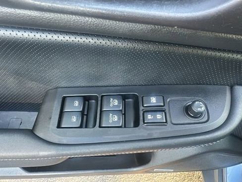 Used 2017 Subaru Outback 2.5i Limited image 26