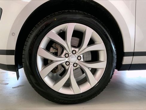 Used 2020 Land Rover Range Rover Evoque SE AWD/4WD image 7