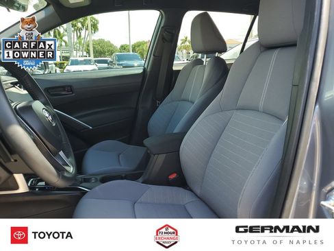 Certified 2025 Toyota Corolla Cross AWD Hybrid image 19