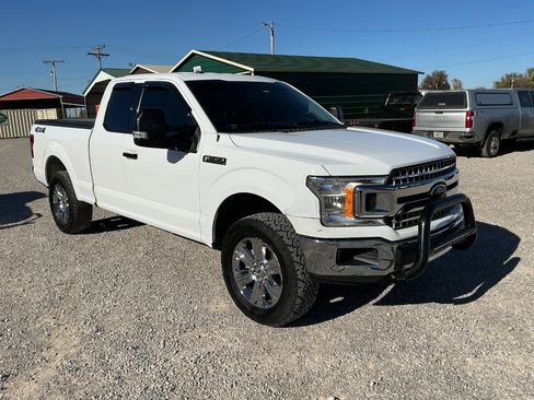 Used 2018 Ford F150 XLT w/ Equipment Group 302A Luxury image 3