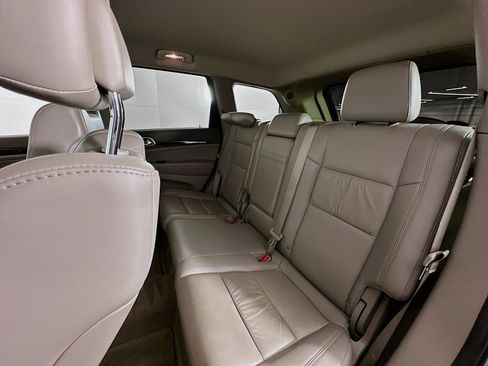 Used 2011 Jeep Grand Cherokee Laredo image 25