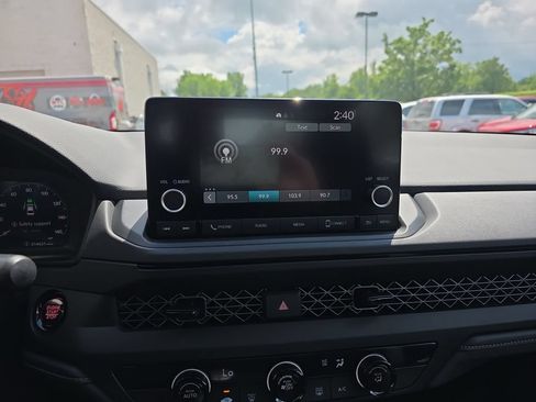 Certified 2025 Honda Accord LX image 9