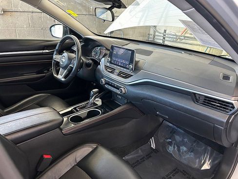 Used 2023 Nissan Altima 2.5 SR image 31