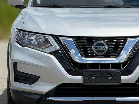 Used 2018 Nissan Rogue S AWD/4WD image 11
