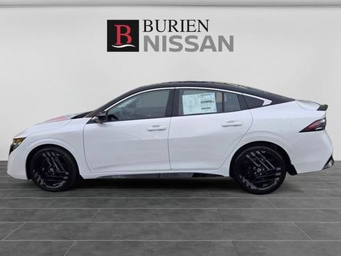 New 2026 Nissan Sentra SR w/ SR Premium Package FWD image 9