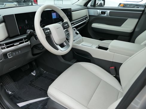 Used 2026 Hyundai Santa Fe SEL AWD/4WD image 11