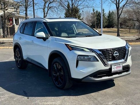 Certified 2023 Nissan Rogue SV w/ SV Premium B Package image 3