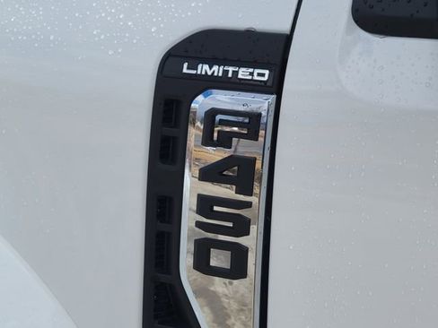 Certified 2024 Ford F450 Limited image 17