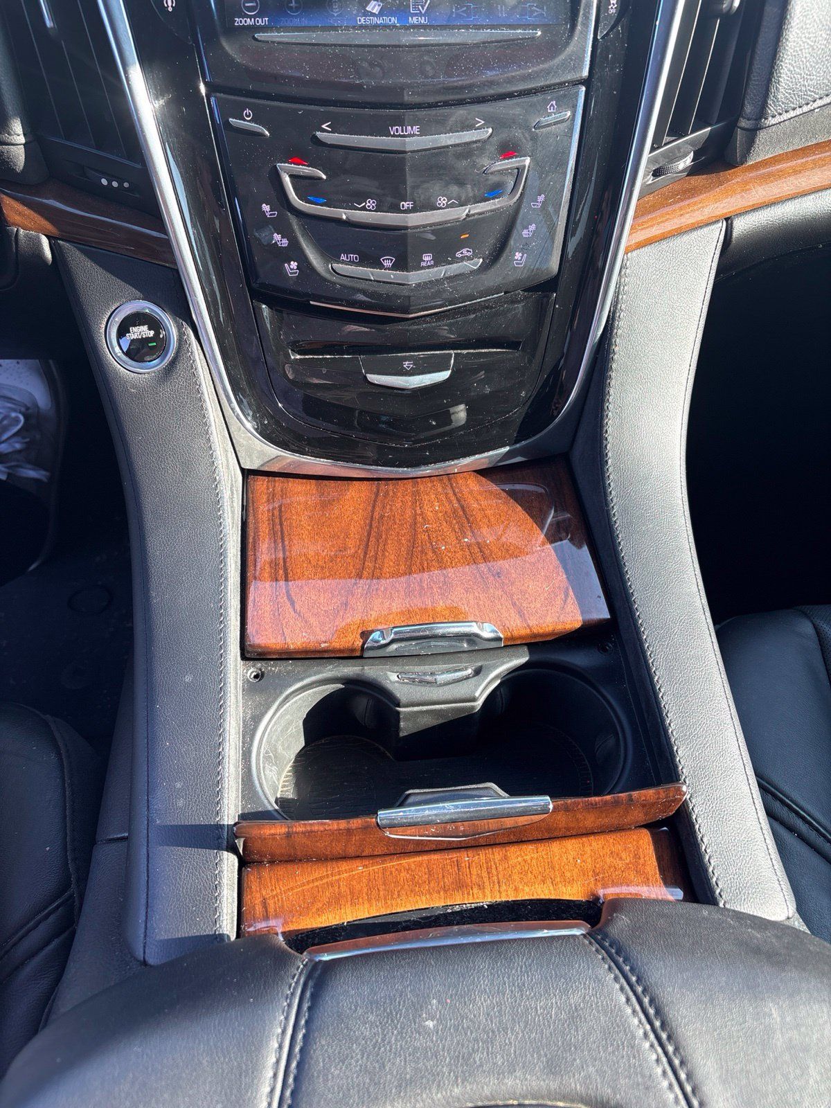 Used 2016 Cadillac Escalade Luxury AWD/4WD image 15