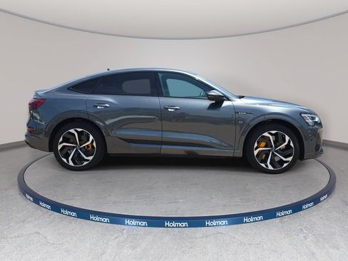 Used 2023 Audi e-tron Premium Plus w/ Premium Plus Package AWD/4WD image 5