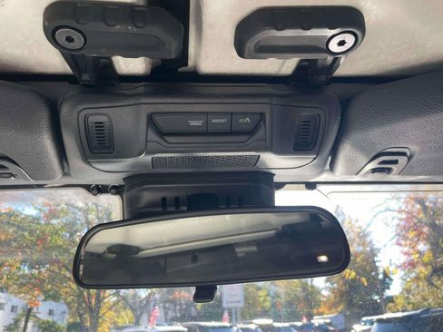 Used 2024 Jeep Wrangler Unlimited Rubicon 4xe image 31