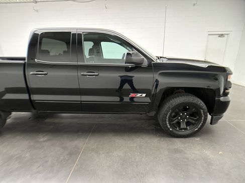 Used 2019 Chevrolet Silverado 1500 LT w/ All Star Edition image 10