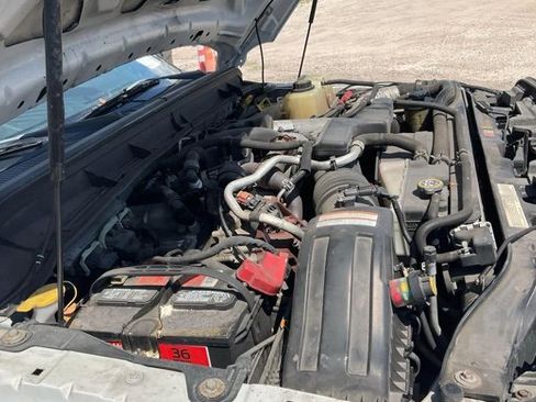 Used 2015 Ford F550 2WD Regular Cab Super Duty image 5