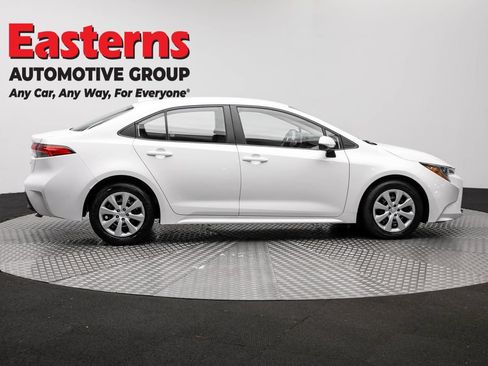 Used 2024 Toyota Corolla LE FWD image 4