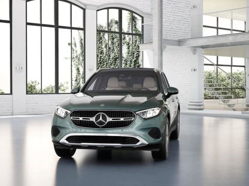 Used 2026 Mercedes-Benz GLC 300 image 40