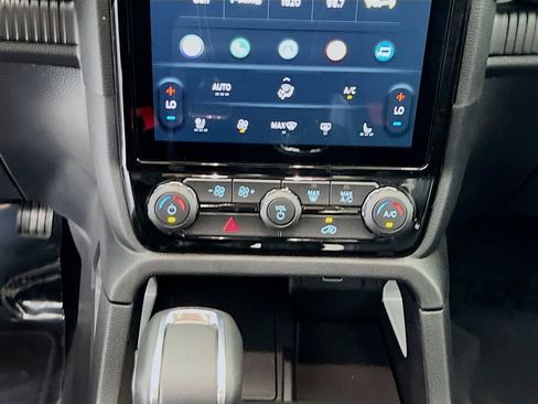 New 2026 Ford Ranger Lariat image 9