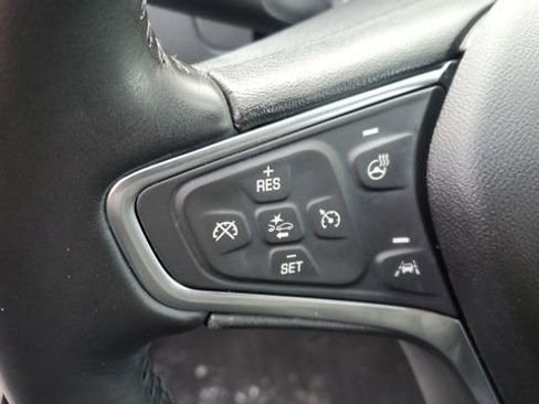 Used 2018 Chevrolet Equinox Premier image 9