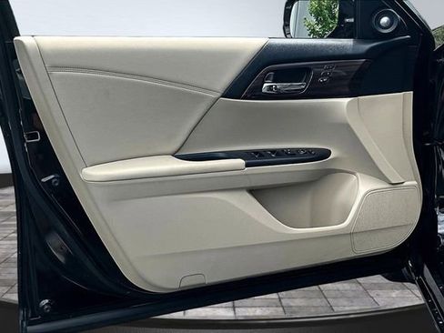 Used 2016 Honda Accord EX-L image 20