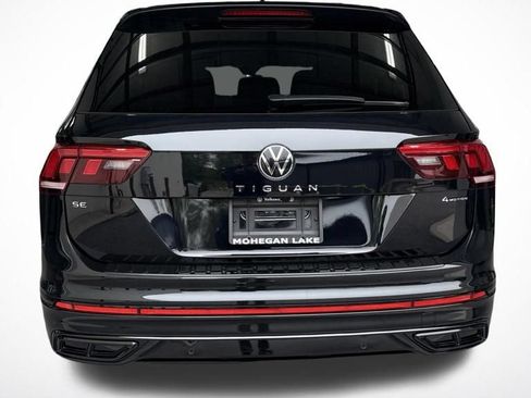Used 2024 Volkswagen Tiguan SE R-Line AWD/4WD image 6