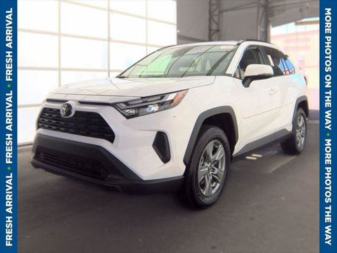 Certified 2025 Toyota RAV4 XLE AWD/4WD image 1