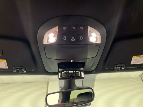 Used 2025 Chrysler Pacifica Select FWD image 67