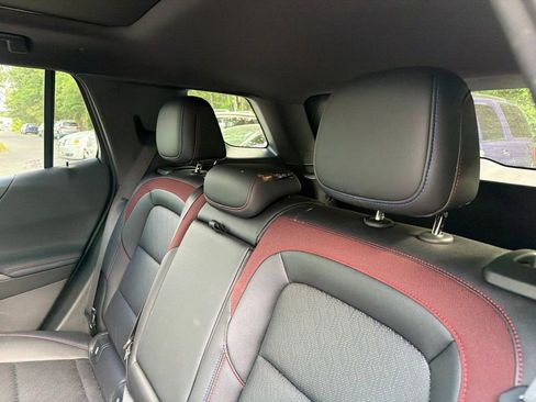 Used 2026 Chevrolet Equinox RS w/ Convenience Package III FWD image 10