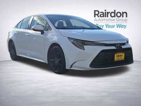 Used 2023 Toyota Corolla LE FWD image 1