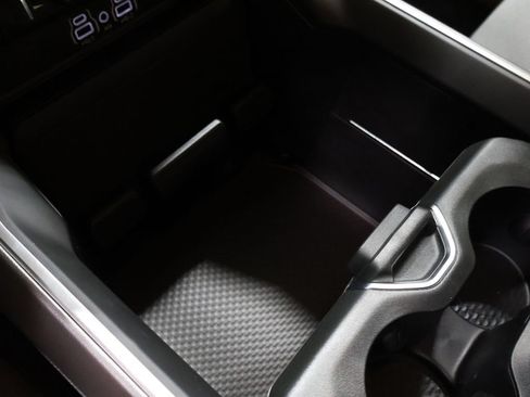 New 2026 RAM 1500 4x4 Crew Cab image 22