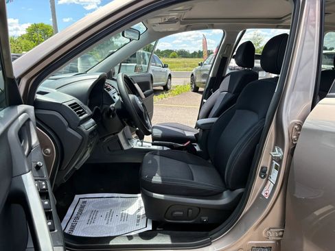 Used 2015 Subaru Forester 2.5i Premium w/ All-Weather Package AWD/4WD image 17