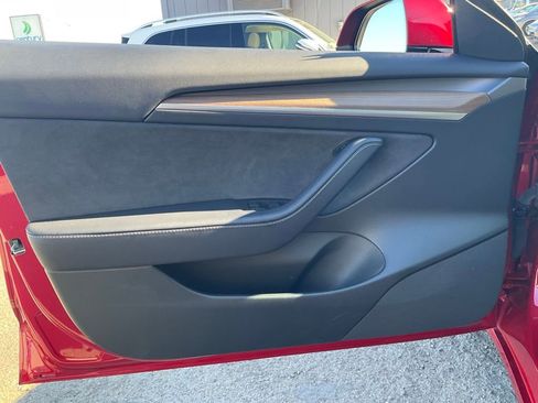Used 2023 Tesla Model 3 Standard Range image 23