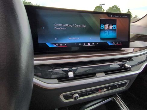 Used 2025 BMW X7 xDrive40i AWD/4WD image 30