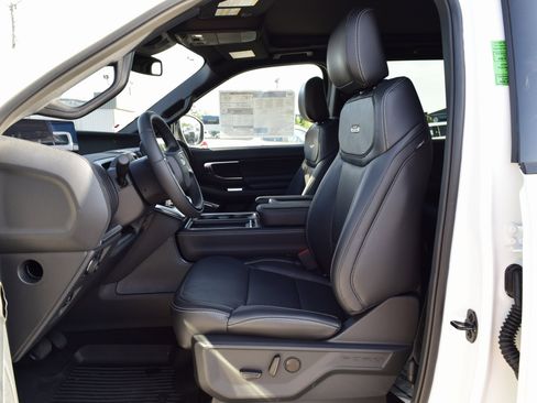 New 2025 Ford Expedition Platinum w/ Stealth Performance Package image 18