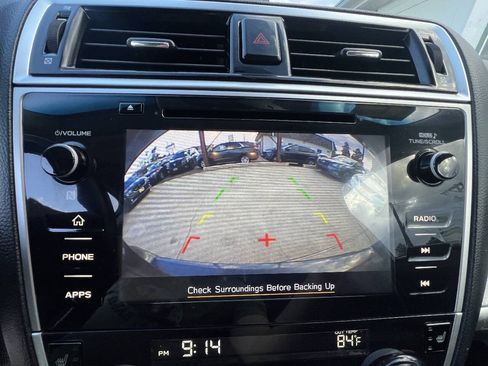 Used 2019 Subaru Outback 2.5i Premium AWD/4WD image 16