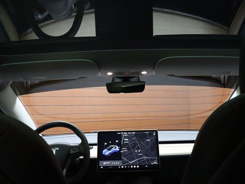 Used 2023 Tesla Model 3 Standard Range image 47