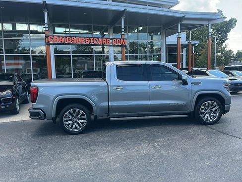 Used 2023 GMC Sierra 1500 Denali w/ Denali Reserve Package AWD/4WD image 2