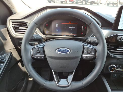 Used 2023 Ford Escape Active AWD/4WD image 23